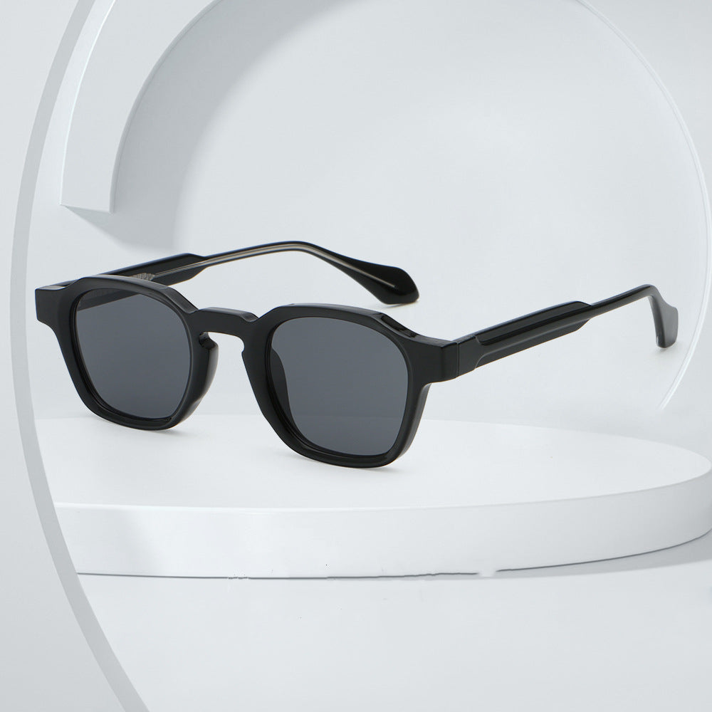 Men's Square Sunglasses – Structured UV400 Frame