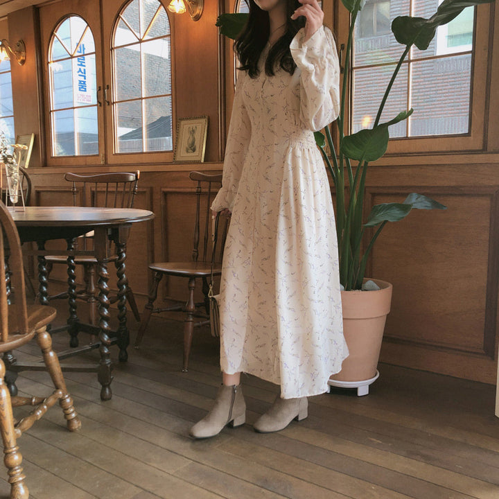 Floral Chiffon Long Sleeve Dress – Lightweight Flowing Silhouette