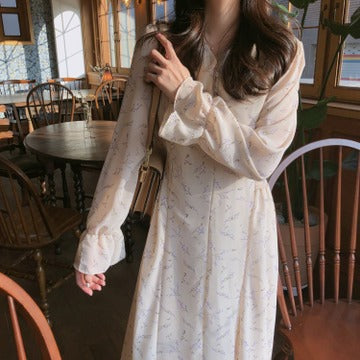 Floral Chiffon Long Sleeve Dress – Lightweight Flowing Silhouette