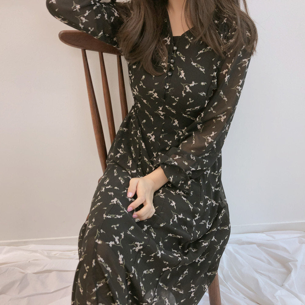 Floral Chiffon Long Sleeve Dress – Lightweight Flowing Silhouette