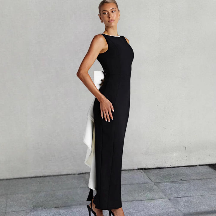 Open Back Maxi Dress – Sleeveless Fitted Silhouette