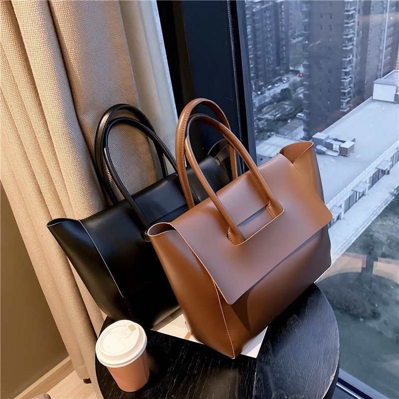 Women's Large Capacity Leather Tote Bag – Retro Handbag, Solid Color
