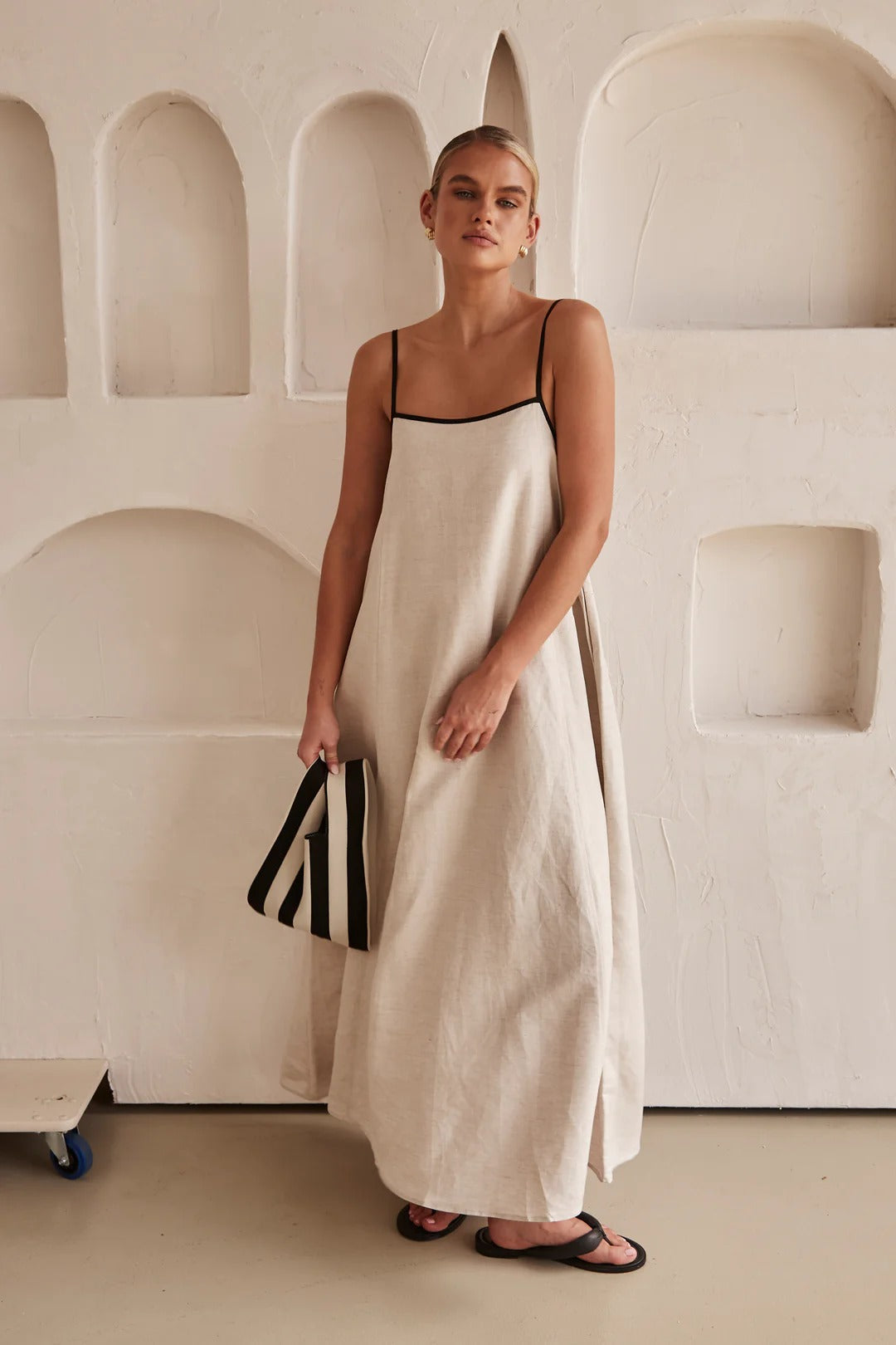 Women's Spaghetti Strap Maxi Dress Flowing – Minimal Wedding Guest