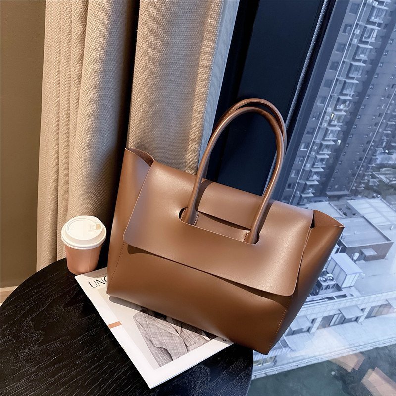 Women's Large Capacity Leather Tote Bag – Retro Handbag, Solid Color