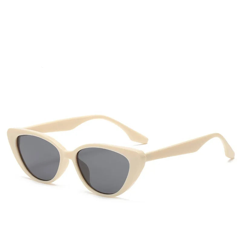 Cat Eye Sunglasses for Women – Retro Frame UV400 Protection