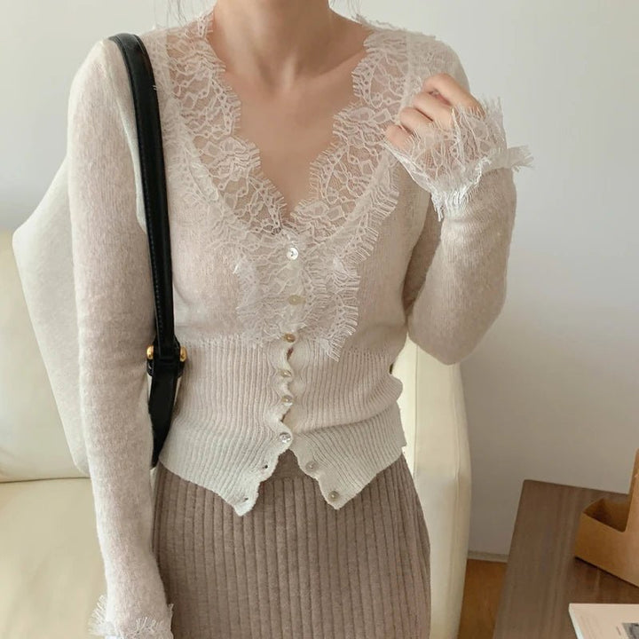 Women's Sleeveless Knit Vest – Open-Front Vintage Lace Design