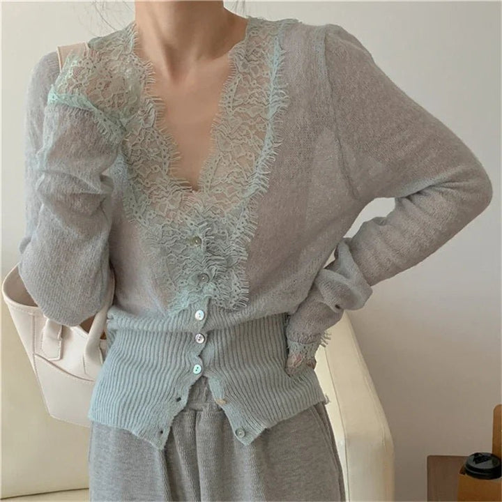 Women's Sleeveless Knit Vest – Open-Front Vintage Lace Design