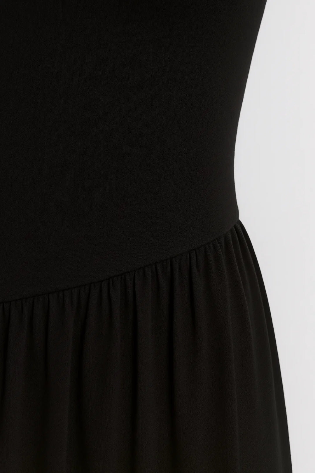 Strapless Skater Mini Dress – Structured Bodice & Flared Skirt