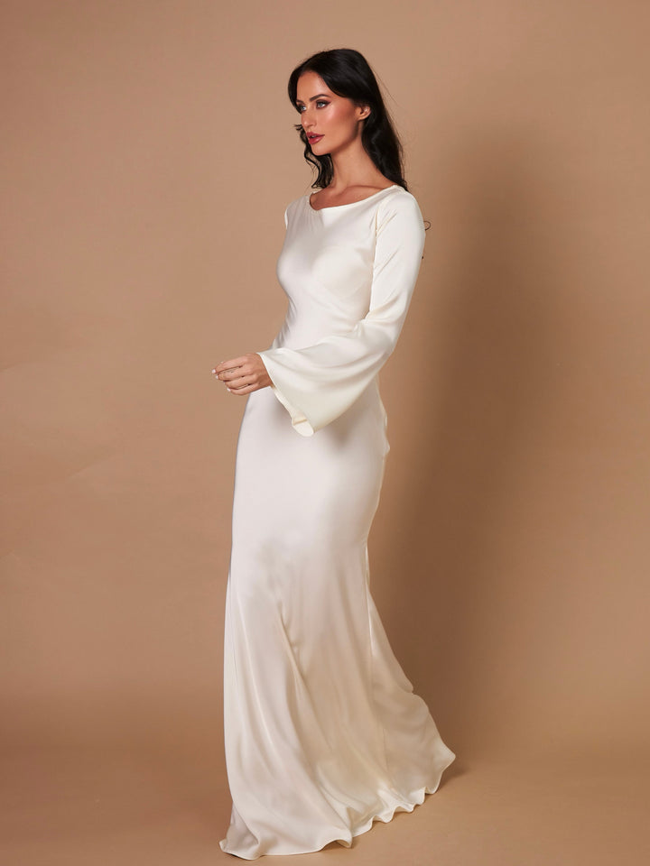 Long Sleeve Maxi Dress – Flowing Silhouette & Flowy Fit