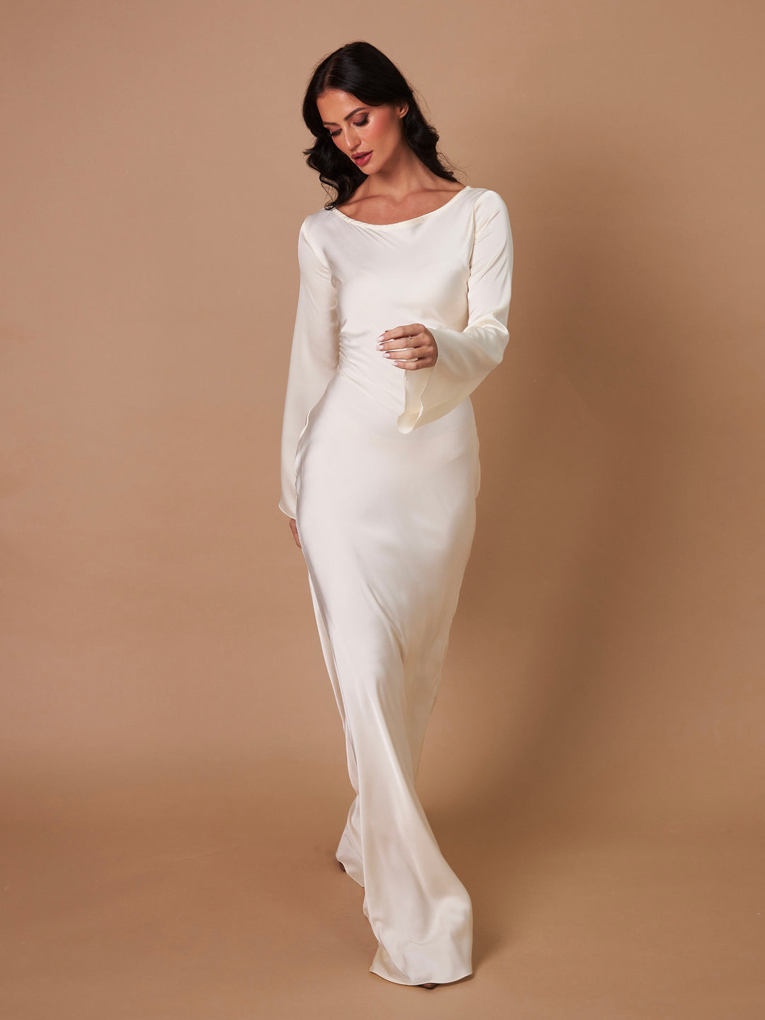 Long Sleeve Maxi Dress – Flowing Silhouette & Flowy Fit