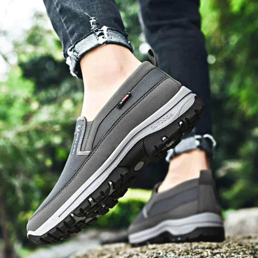 Men's Orthopedic Slip-On Walking Shoes – Mesh Upper with Cushioned Arch Support & Shock-Absorbing Sole