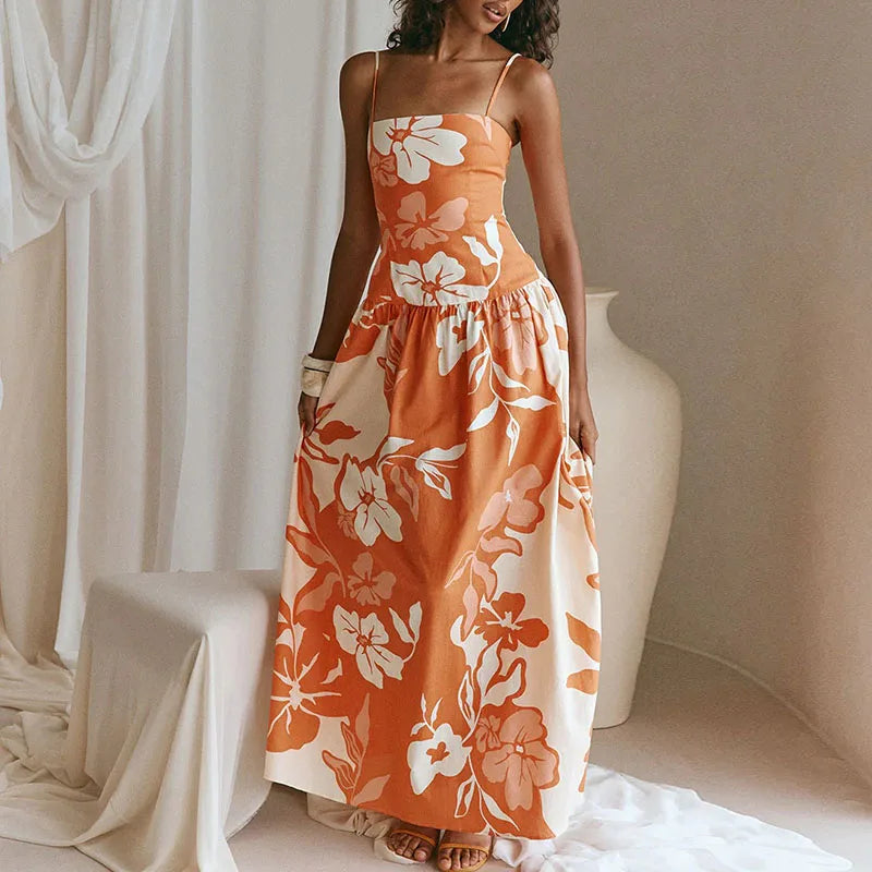 Strapless Maxi Dress – High-Waist Pleated Backless Design