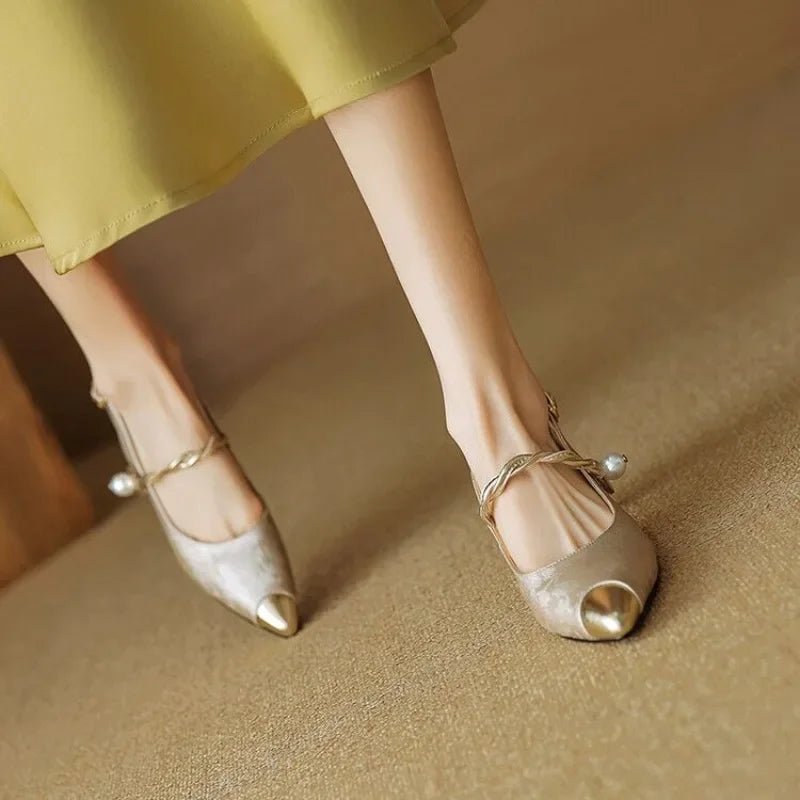 Kitten Heel Slingback Pumps – Pointed Toe Jacquard &amp; Pearl Strap