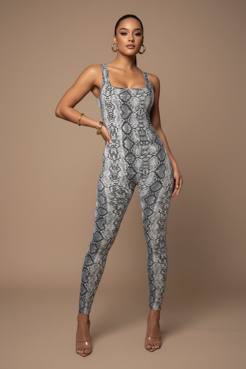 Printed Jumpsuit for Women – Soft Stretch Backless Cropped Square Neck