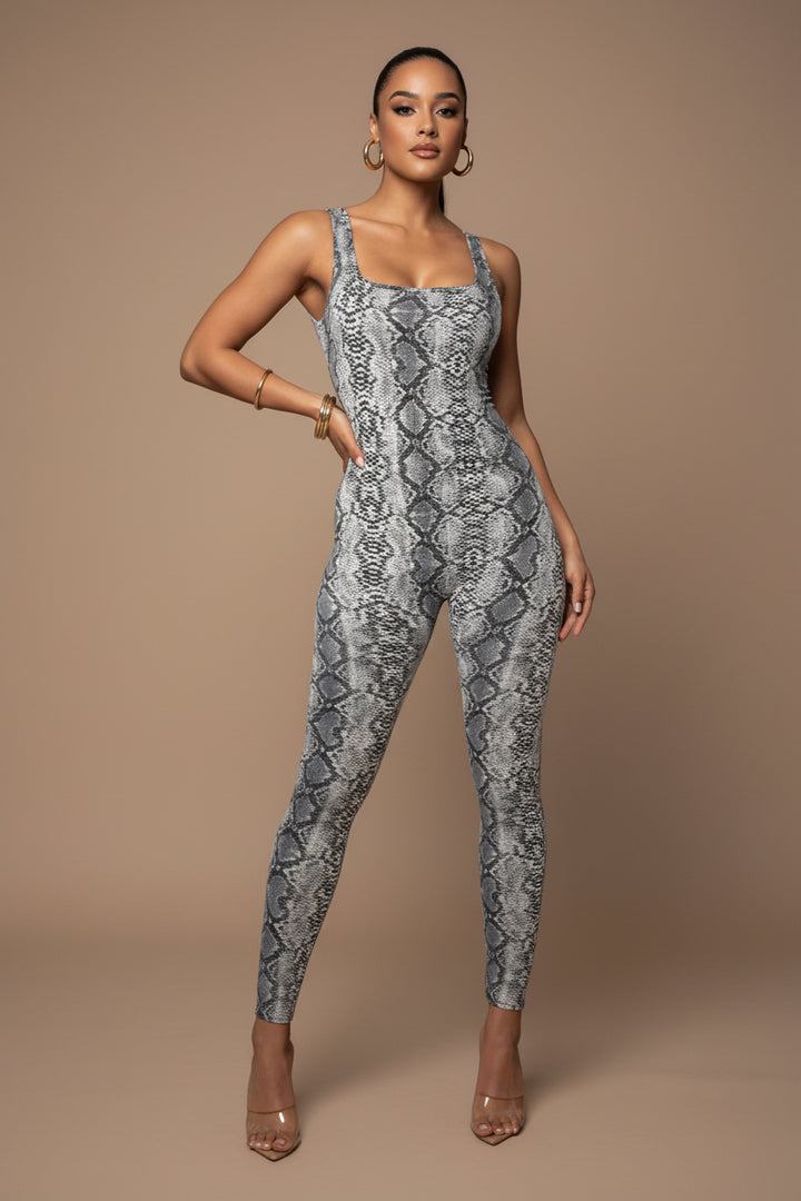 Printed Jumpsuit for Women – Soft Stretch Backless Cropped Square Neck