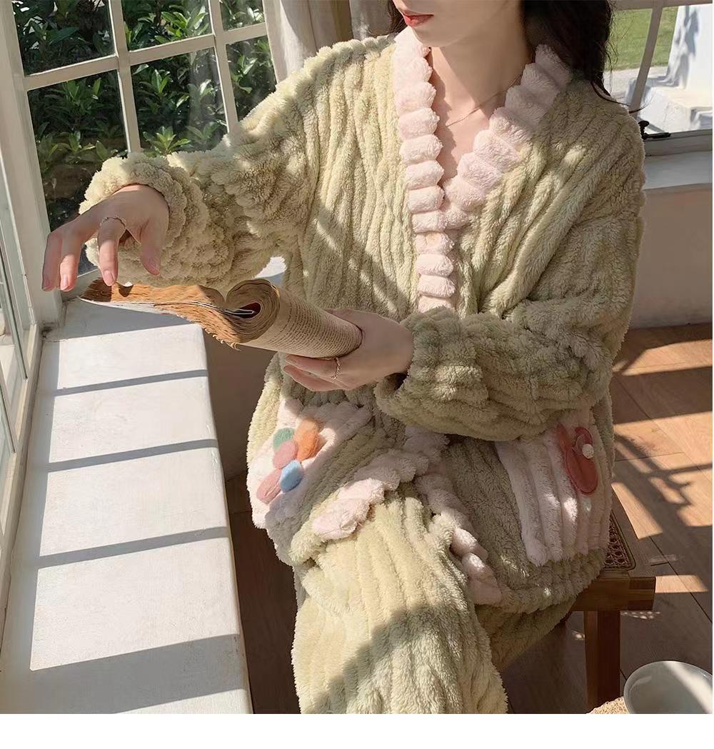 Women’s Plush Fleece Pajama Set – Soft Fleece Two-Piece Loungewear