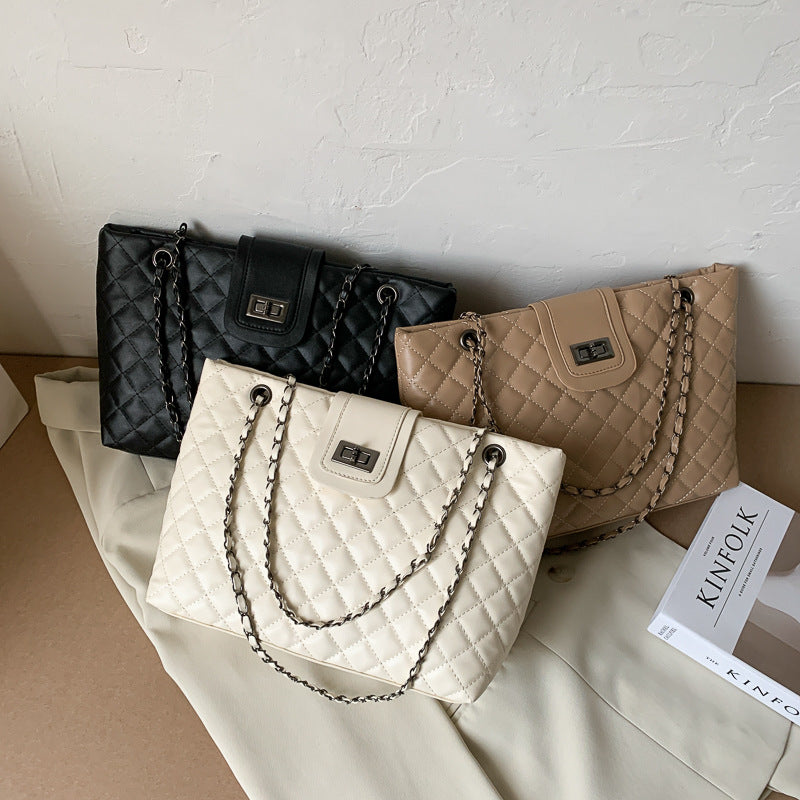 Quilted Chain Shoulder Bag for Women – Embroidered Lingge Purse
