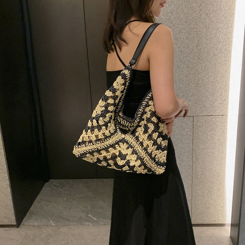 Straw Shoulder Bag for Women – Handmade Woven Contrast Weave Purse