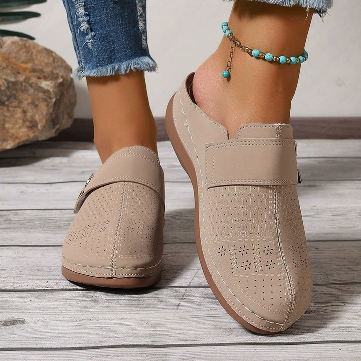 Closed Toe Sandals for Women – Leather Hollow Flat Dressy Shoes