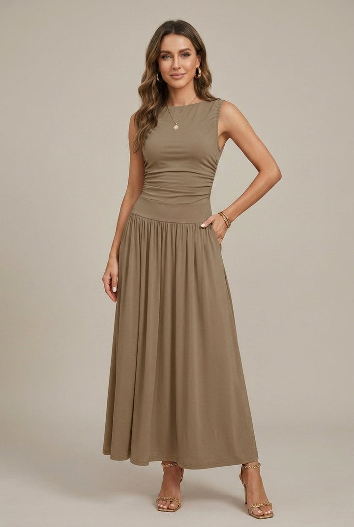 Women's Sleeveless Maxi Dress – Ruched Waist & Full Skirt